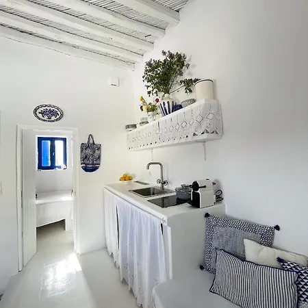 White * Serifos Town