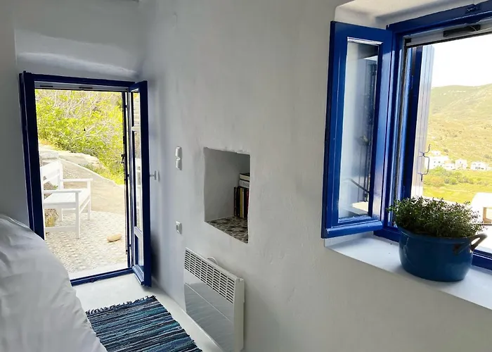 Gospodarstwo wiejskie White *