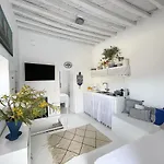 White Летний дом *